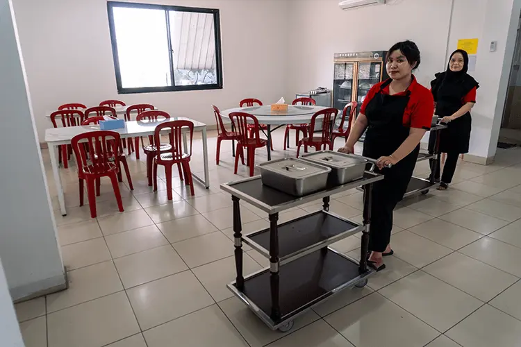 YAM-CATERING